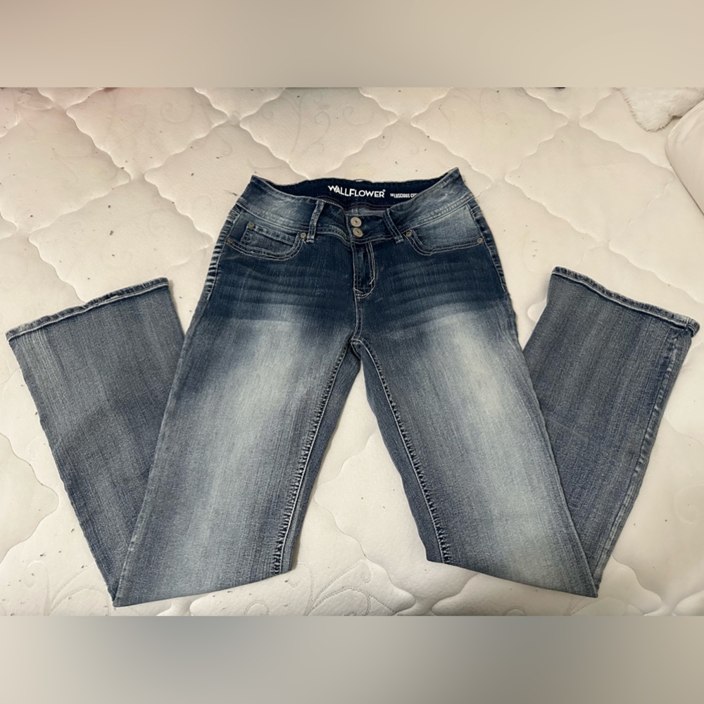 flared midrise wallflower jeans